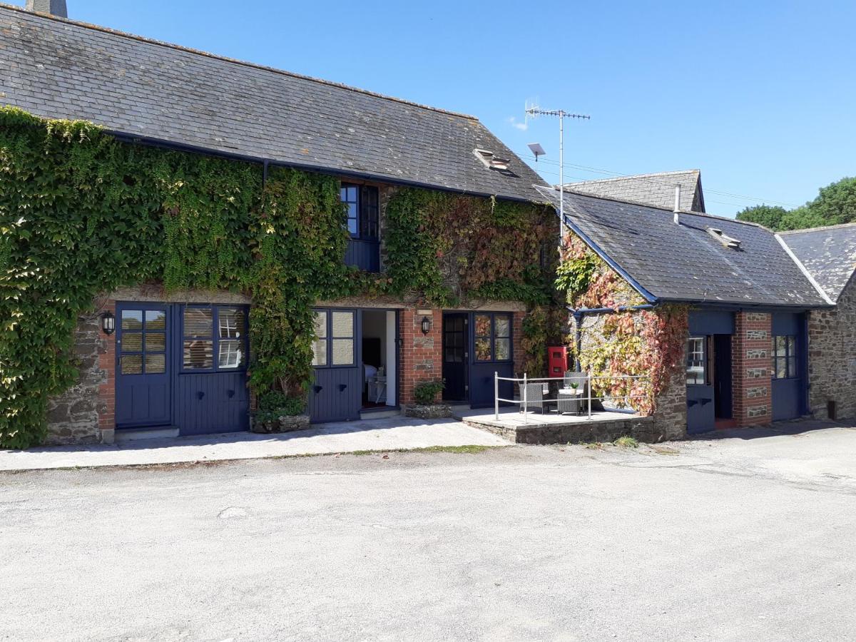 Отель The Ivy Barn Holbeton Экстерьер фото