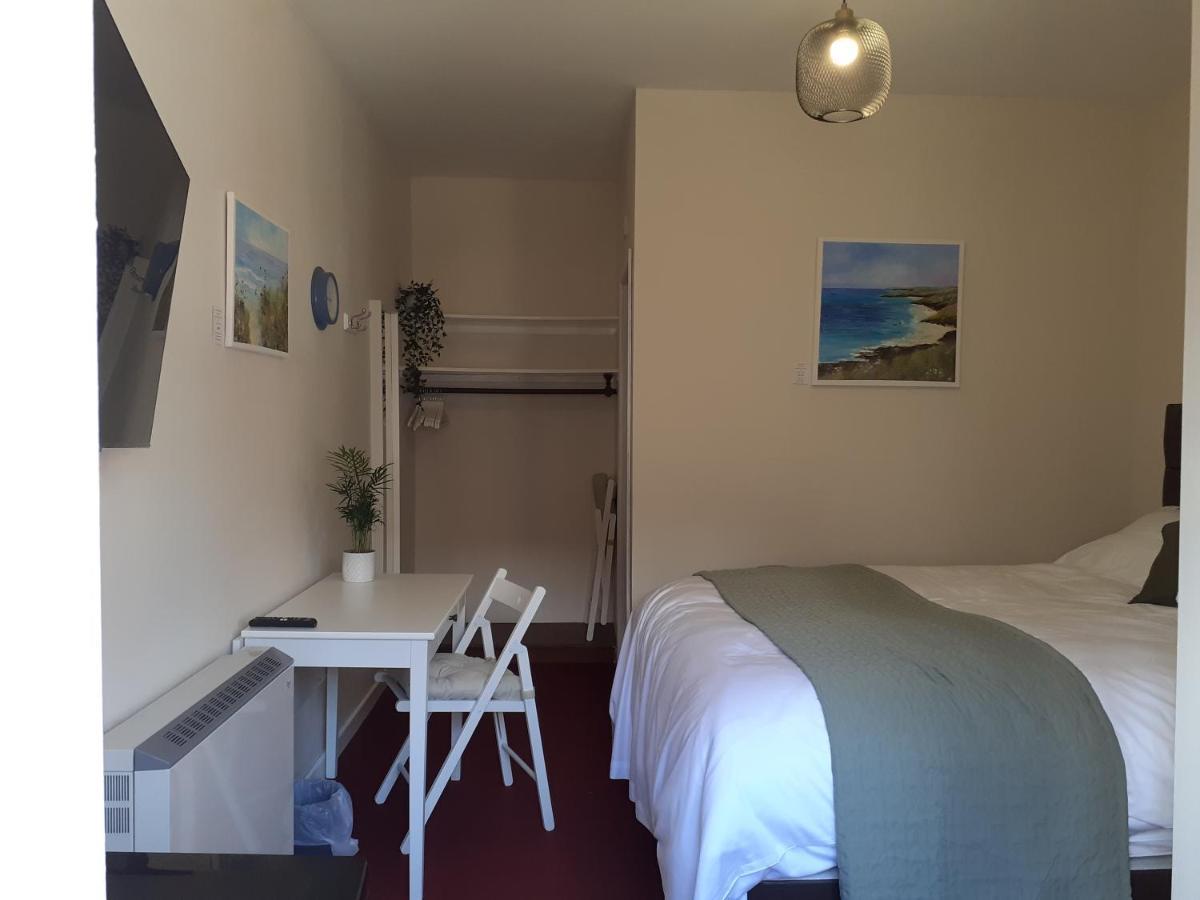 Отель The Ivy Barn Holbeton Экстерьер фото